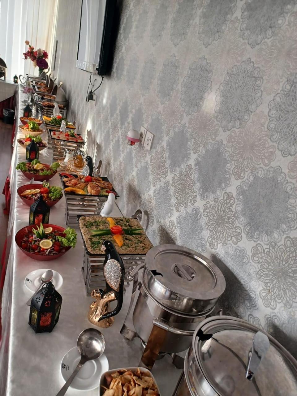 Raoum Inn Sakaka Buitenkant foto