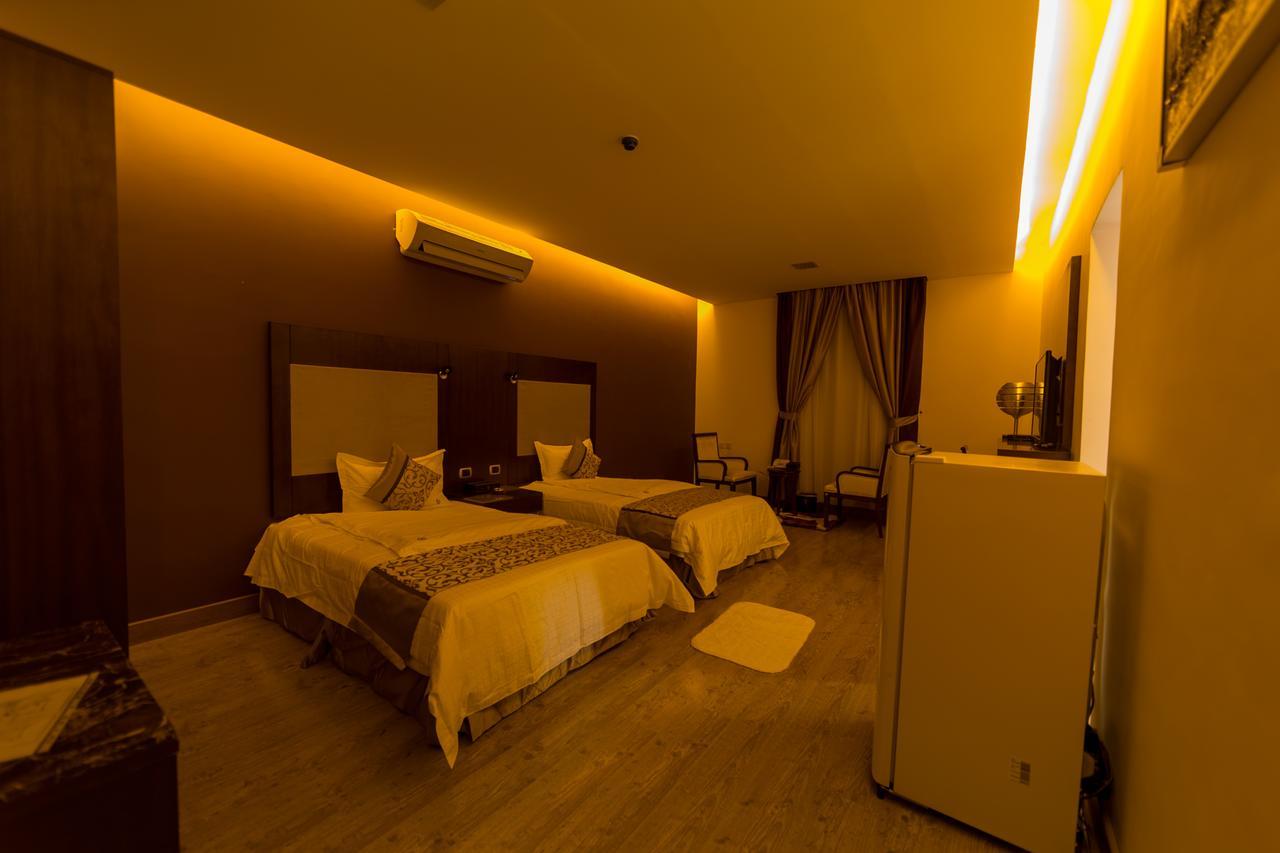 Raoum Inn Sakaka Buitenkant foto